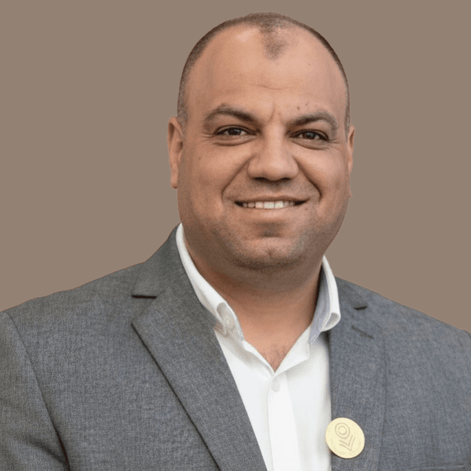 أحمد منصور